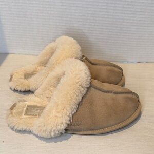 UGG Women's Scuffette Cozy Tan Slippers